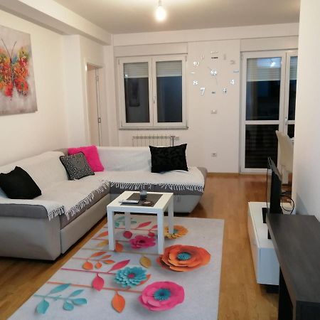 Ferienwohnung Butterfly Čačak Exterior foto